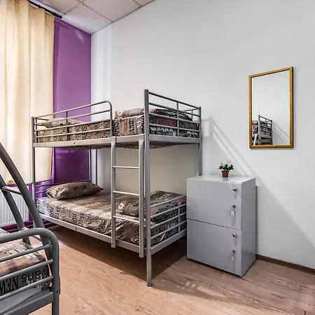 Mister Hostel
