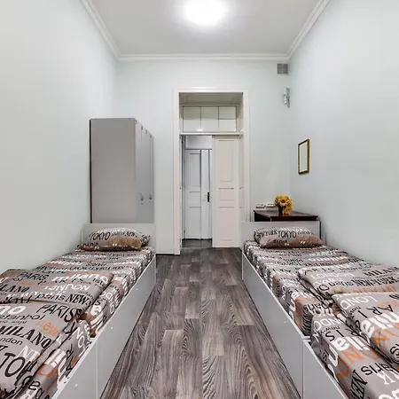 Hostal Mister Leópolis
